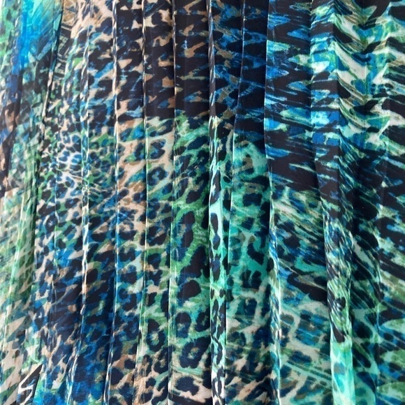 Laundry by Shelli Segal tropical watercolor leopard print crinkle maxi dress - Picture 4 of 16